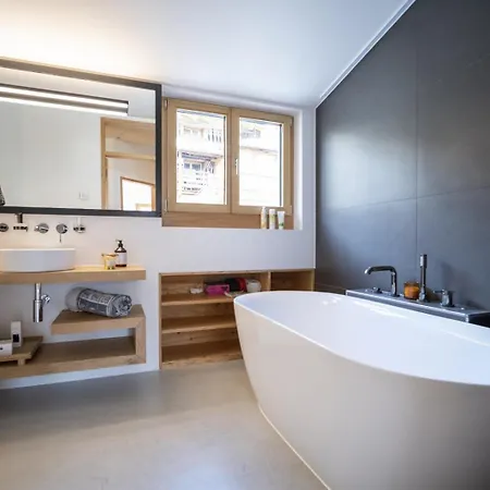 Chasa Bao Apartment