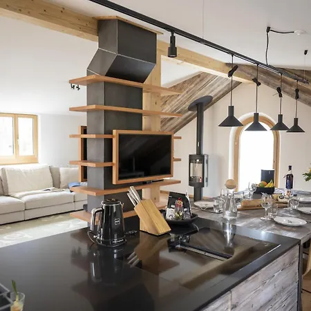 Chasa Bao Apartment Sent