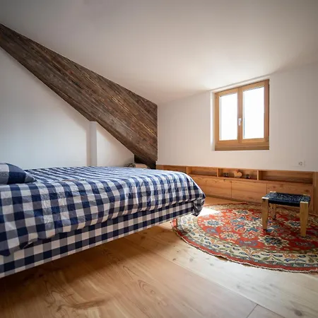 Apartment Chasa Bao