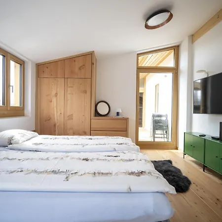 Chasa Bao Apartment Sent